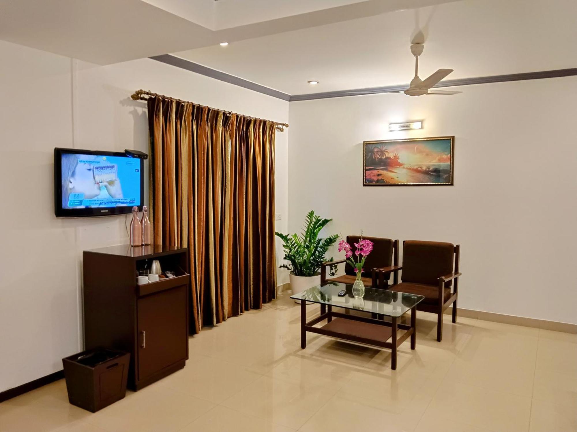 Resort Goa Villagio & - A Unit Of Ihm, 10 Min Walk From