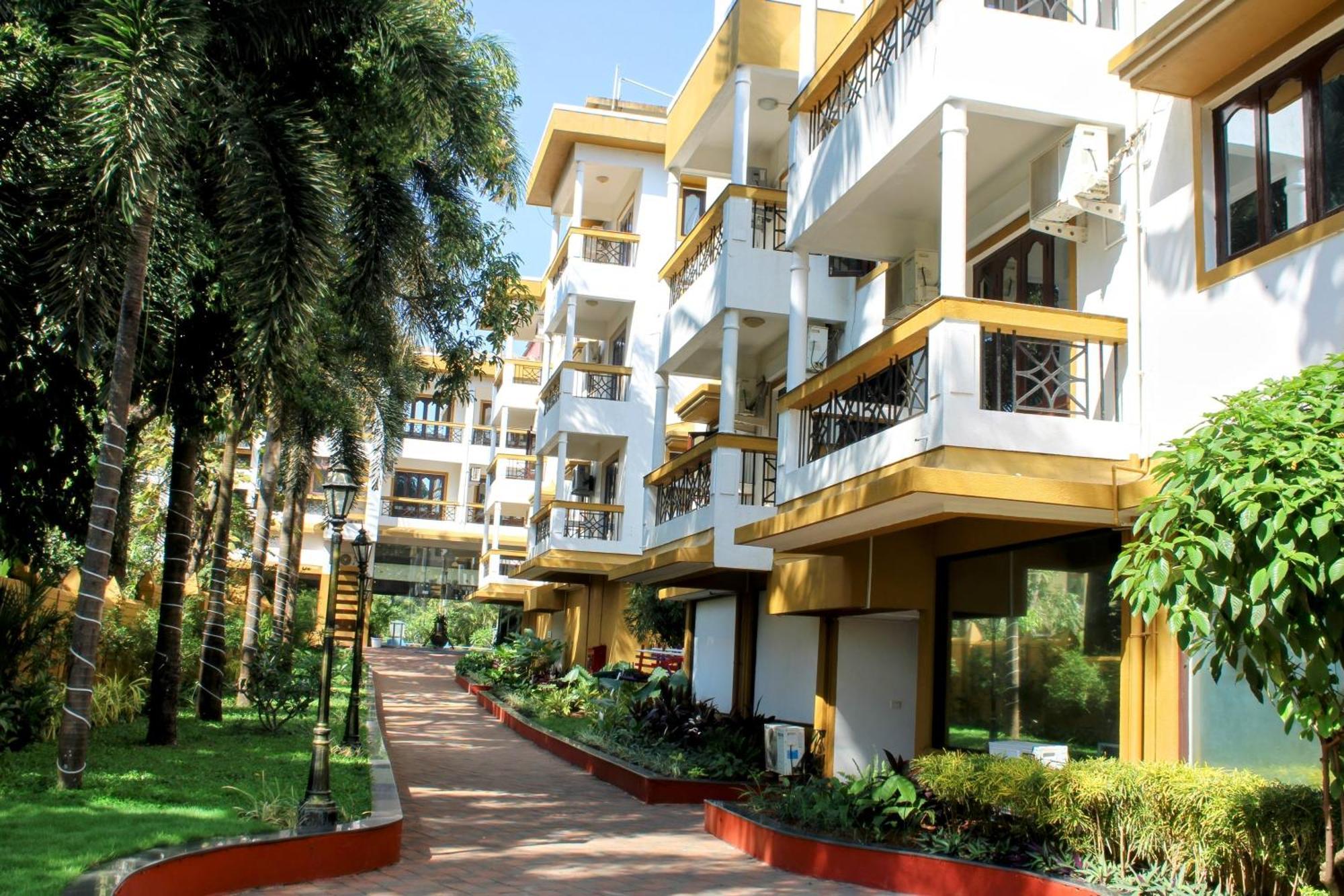 Resort Goa Villagio & - A Unit Of Ihm, 10 Min Walk From